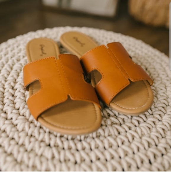 Cognac Slide Sandals Vegan Leather Trendy Summer - Picture 8 of 8